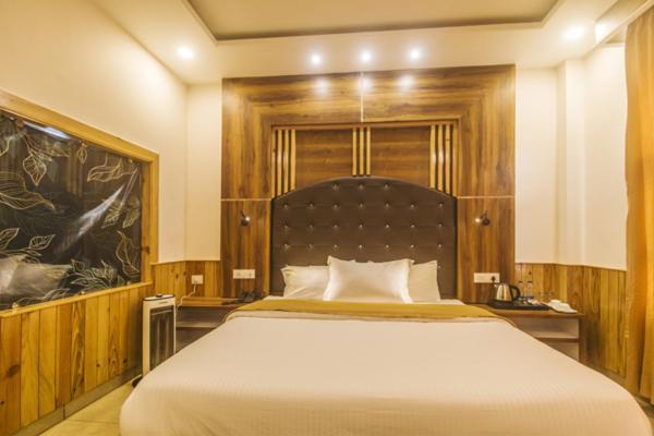 Wow Stayz2 Hotel The Lodge Дхарамсала Екстериор снимка