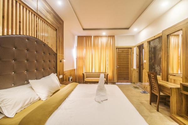 Wow Stayz2 Hotel The Lodge Дхарамсала Екстериор снимка