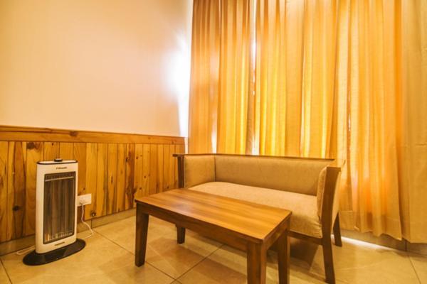 Wow Stayz2 Hotel The Lodge Дхарамсала Екстериор снимка