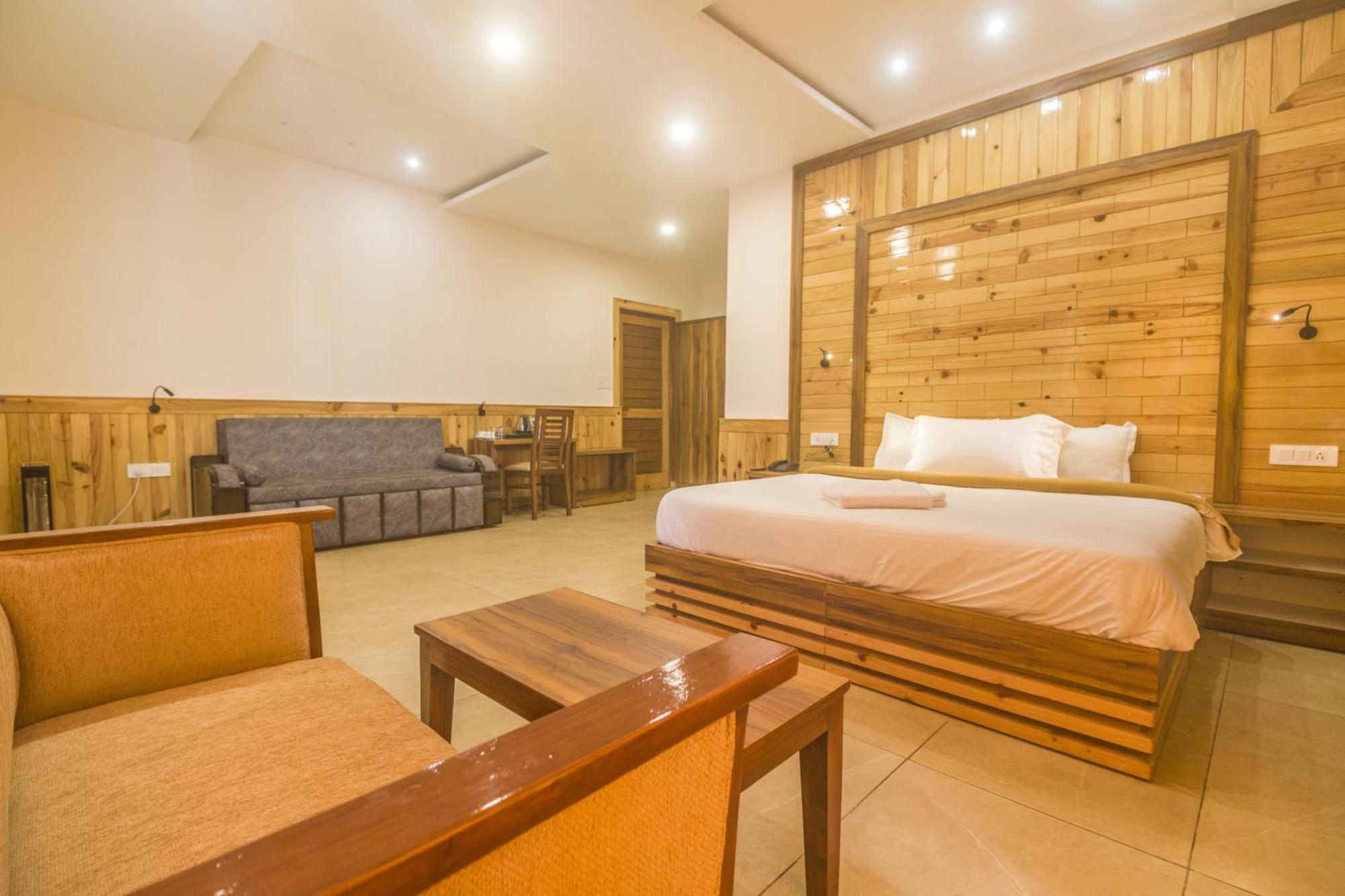 Wow Stayz2 Hotel The Lodge Дхарамсала Екстериор снимка