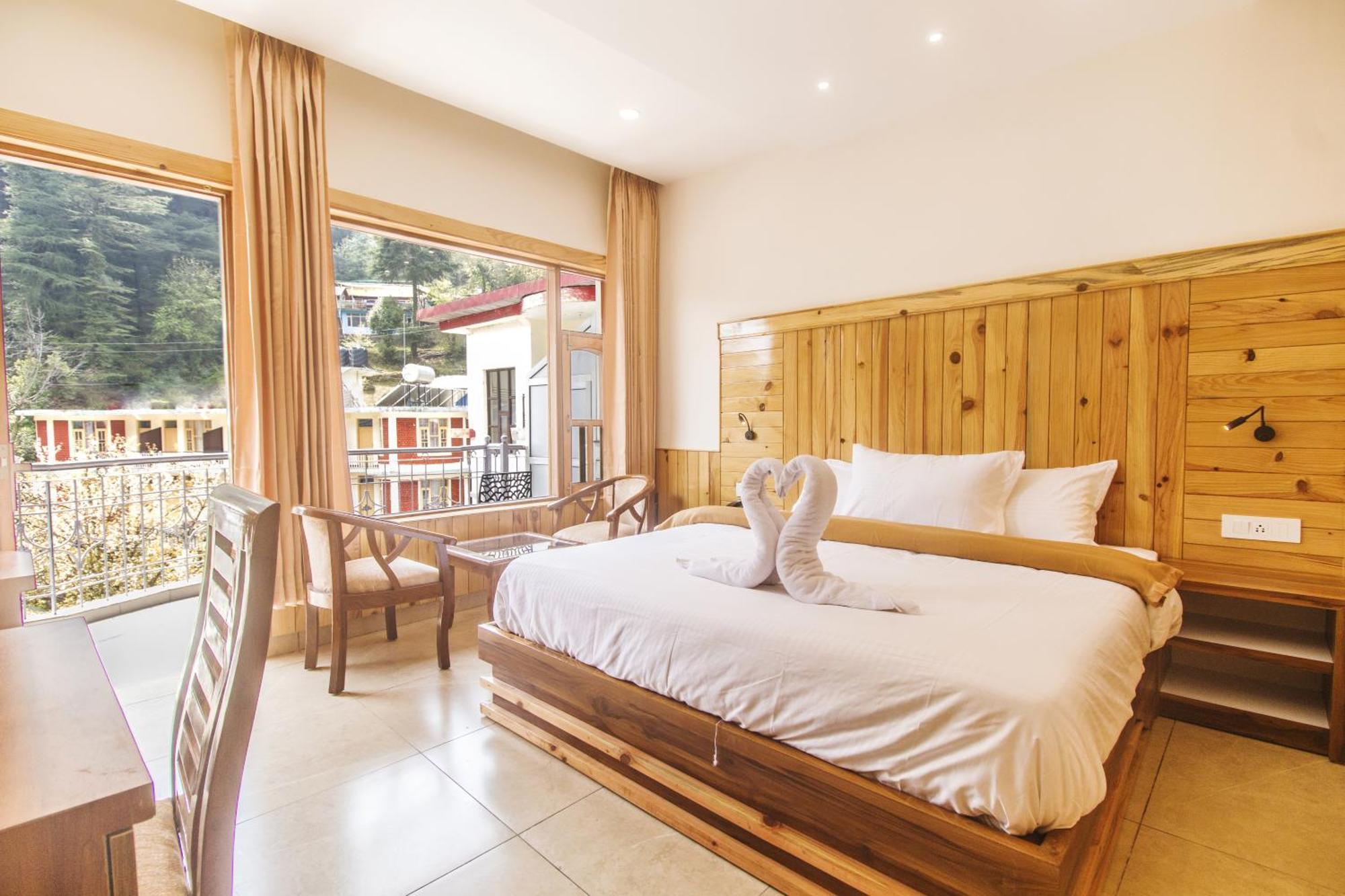 Wow Stayz2 Hotel The Lodge Дхарамсала Екстериор снимка